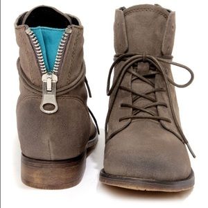 Steve Madden Rawlings Boot